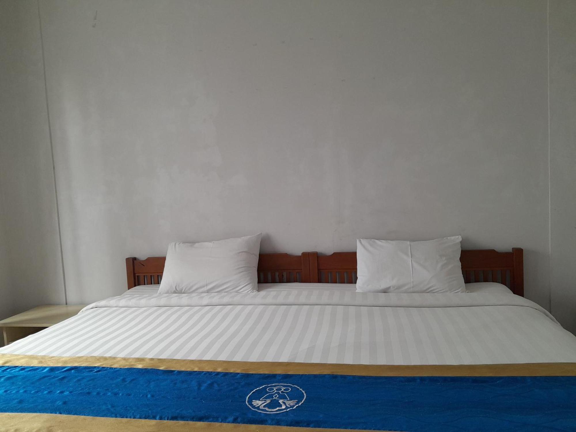 Hotel Dhyana Pura Kapal Zewnętrze zdjęcie
