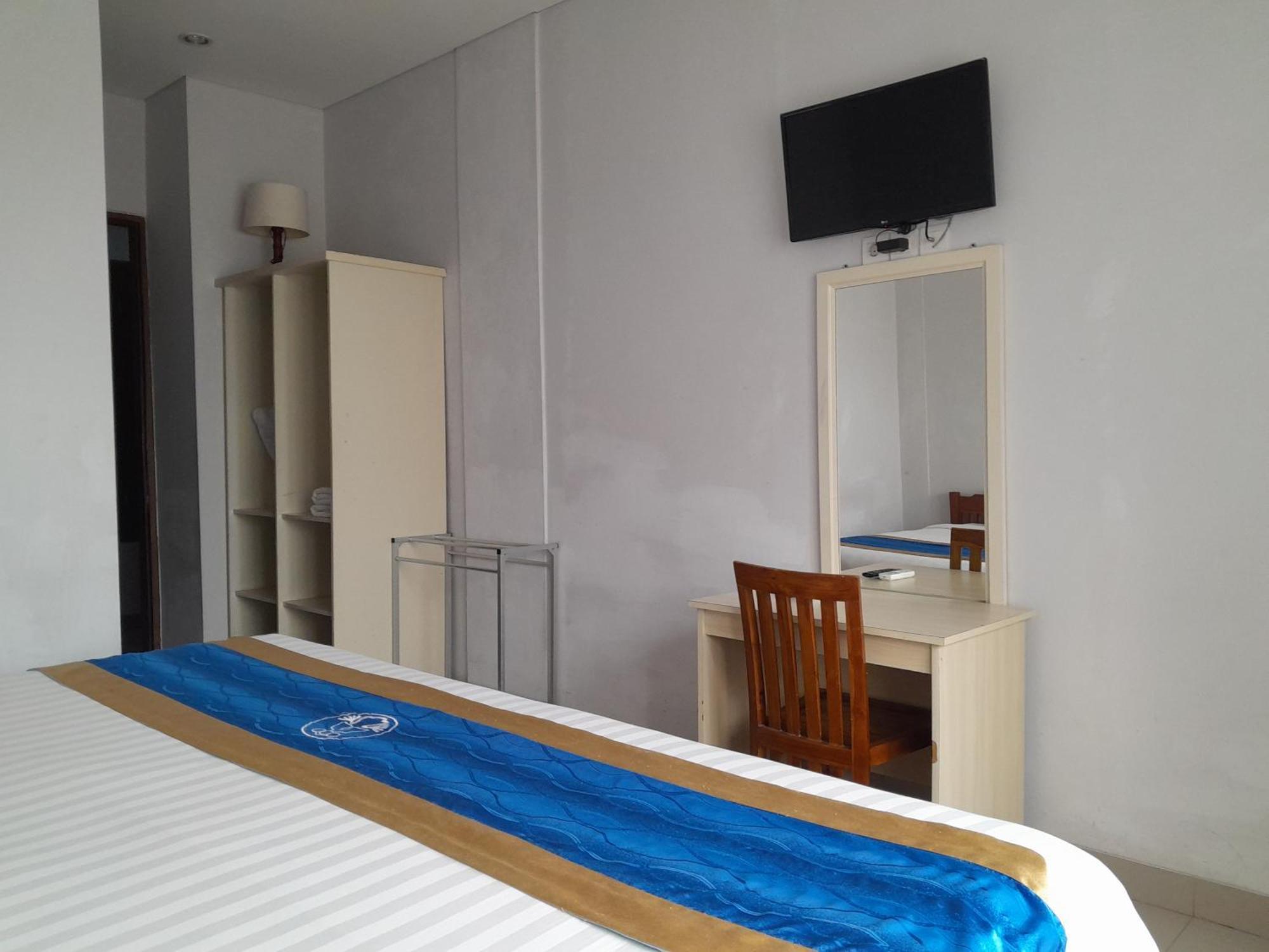 Hotel Dhyana Pura Kapal Zewnętrze zdjęcie