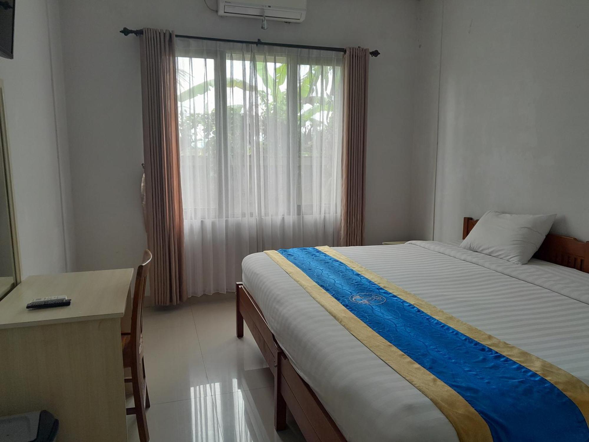 Hotel Dhyana Pura Kapal Zewnętrze zdjęcie